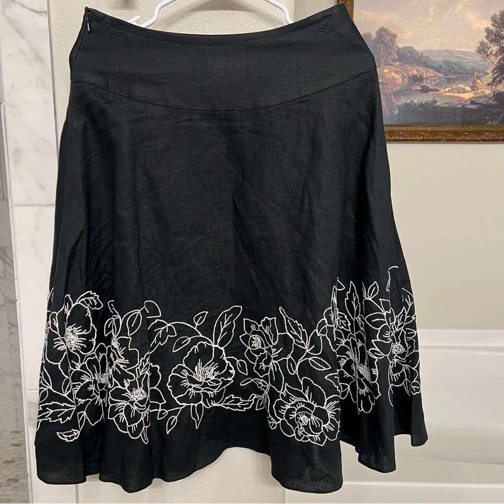 Jones New York Black and White Floral Midi Skirt